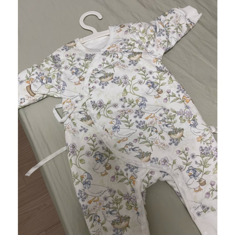 Skincare Newborn - Bawełniane pajacyki niemowlęce z okapem, delikatne
